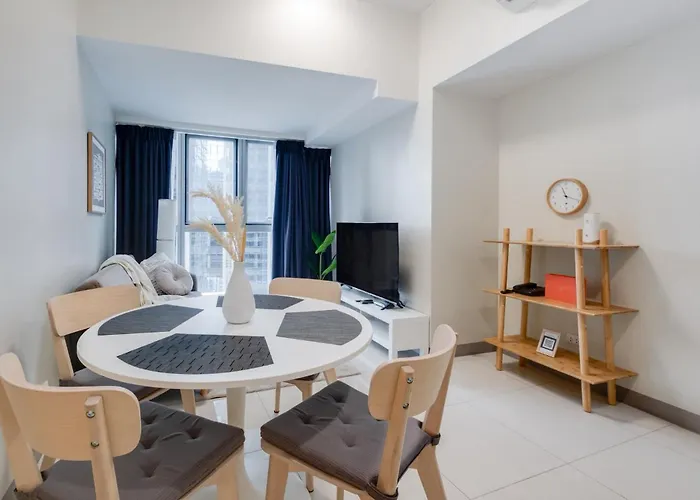16th Floor Uptown Parksuites Tower 1 * Manila